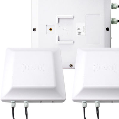 RJ45 RS485 लॉन्ग रेंज Uhf RFID कार्ड एक्सेस कंट्रोल 960 मेगाहर्ट्ज बिल्ड इन 7 डीबीआई एंटीना